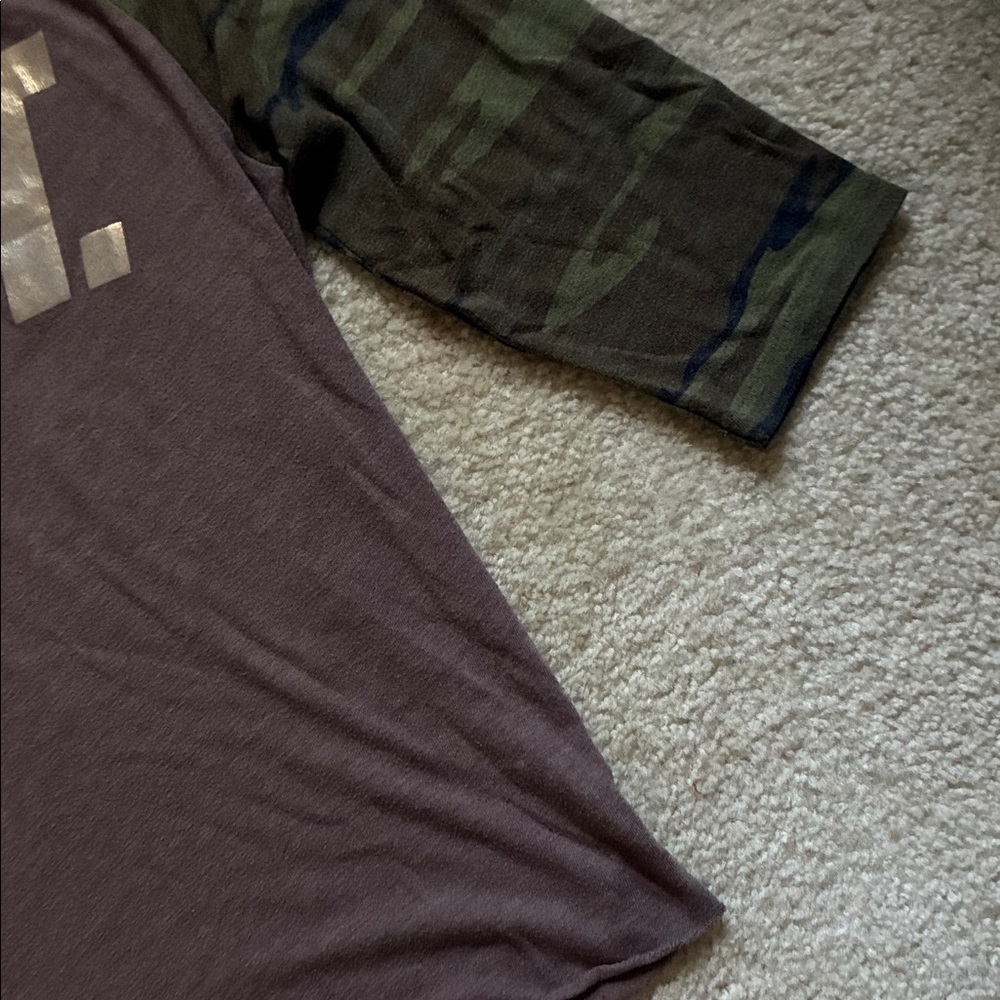 Women’s Raglan “LIFT” Shirt - Picture 3 of 7
